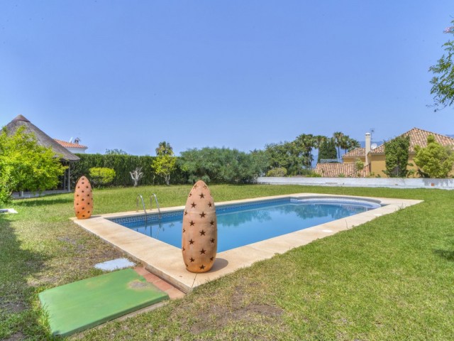 Villa avec 5 Chambres  à El Rosario