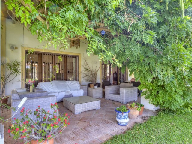 Villa avec 5 Chambres  à El Rosario