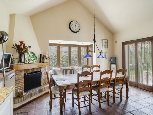 Villa avec 5 Chambres  à El Rosario