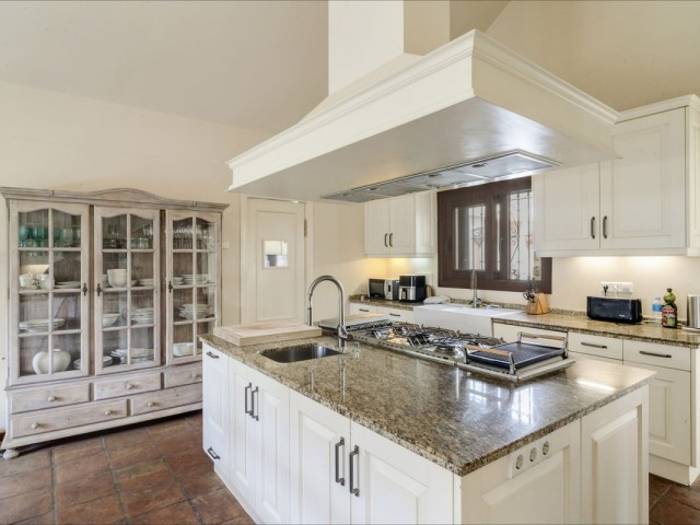 5 Slaapkamer Villa in El Rosario