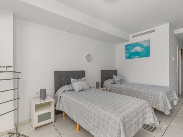 4 Bedrooms Villa in Benalmadena