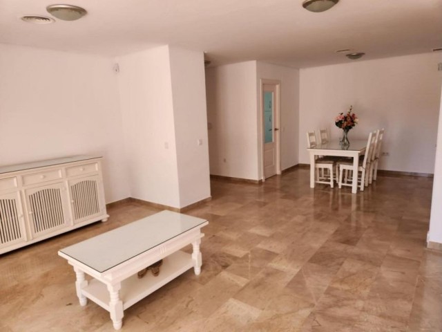2 Schlafzimmer Apartment in Torrequebrada