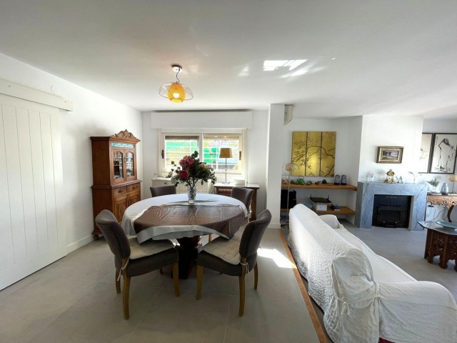4 Soveroms Villa i Estepona