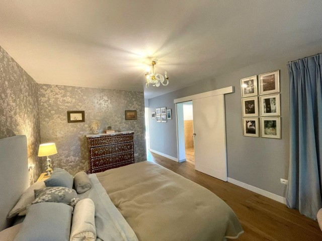 4 Soveroms Villa i Estepona