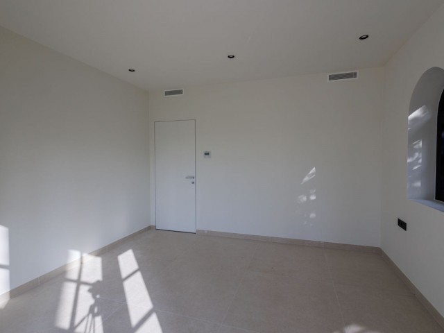 3 Soveroms Villa i Sotogrande