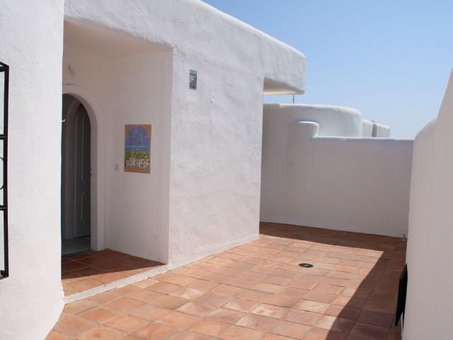 2 Schlafzimmer Villa in Cabopino