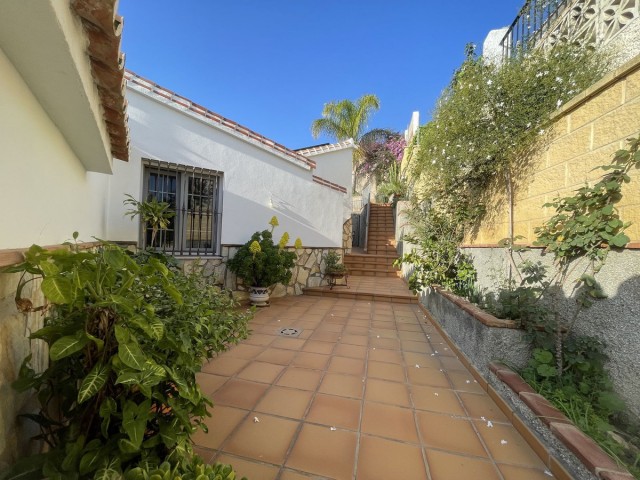 5 Bedrooms Villa in Málaga