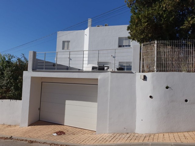 7 Sovrums Villa i Elviria