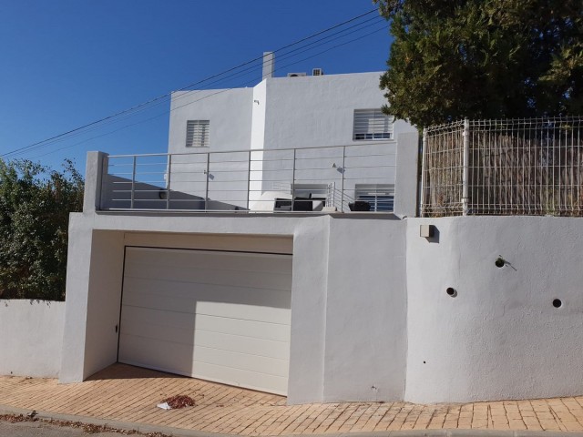 7 Sovrums Villa i Elviria