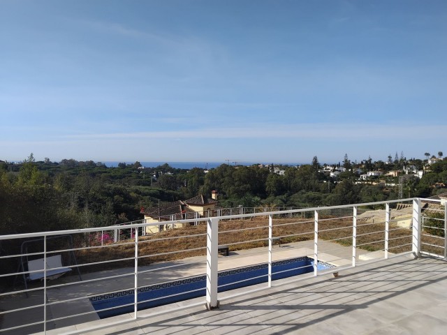 7 Sovrums Villa i Elviria