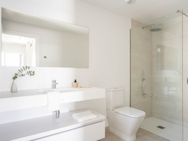 Apartamento con 2 Dormitorios  en Fuengirola