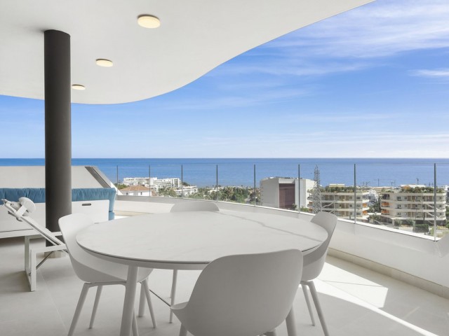 Apartamento con 2 Dormitorios  en Fuengirola