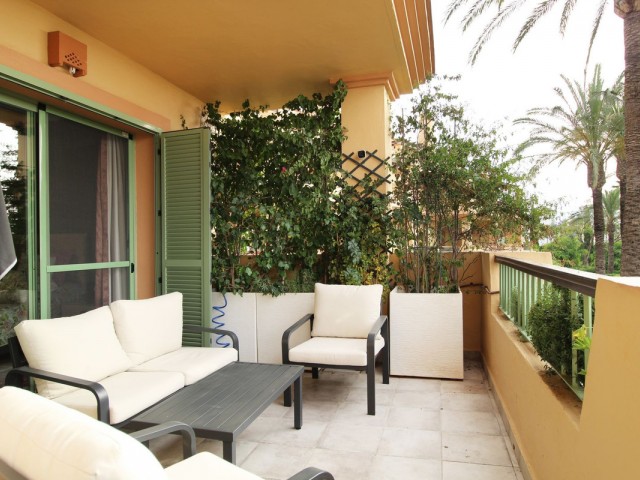 3 Makuuhuoneen Huoneisto Los Flamingos