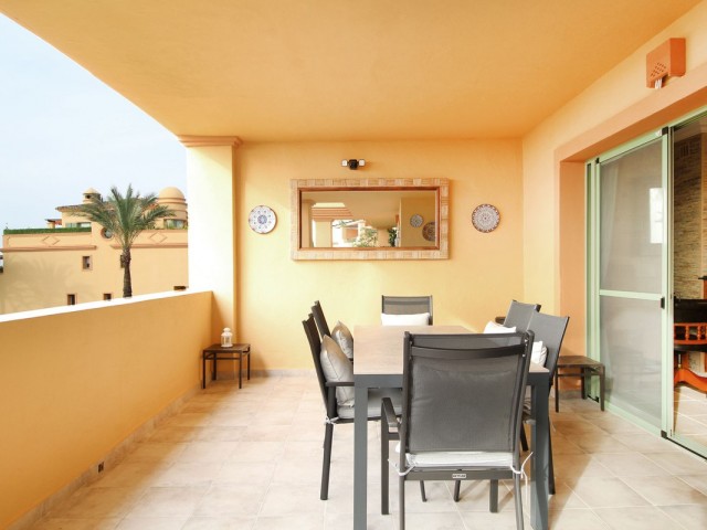 3 Makuuhuoneen Huoneisto Los Flamingos