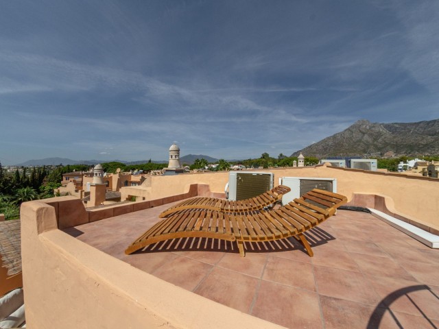 3 Bedrooms Townhouse in Marbella