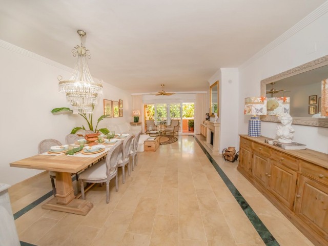 3 Bedrooms Townhouse in Marbella