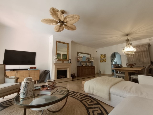 3 Bedrooms Townhouse in Marbella