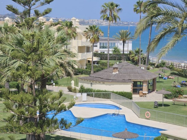 Apartamento con 2 Dormitorios  en La Cala de Mijas