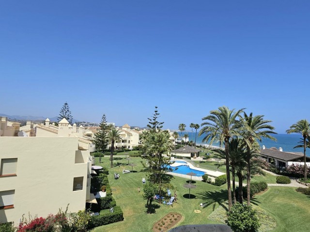 Apartamento con 2 Dormitorios  en La Cala de Mijas