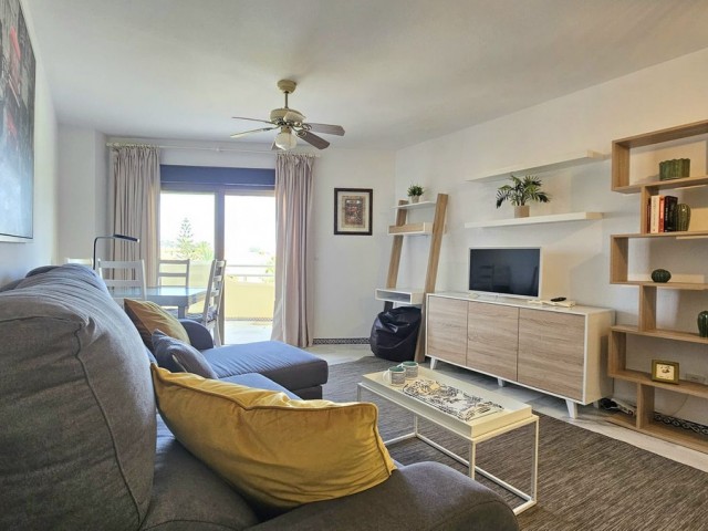Apartamento con 2 Dormitorios  en La Cala de Mijas