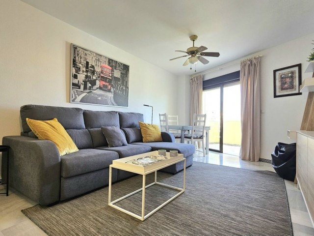 Apartamento con 2 Dormitorios  en La Cala de Mijas