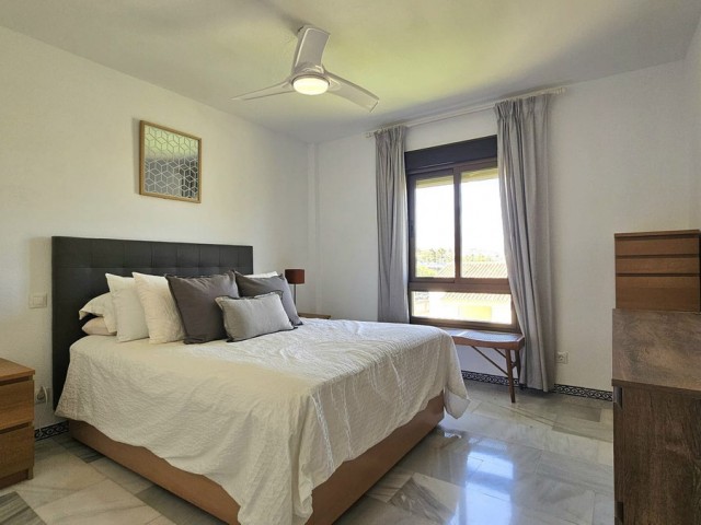 Apartamento con 2 Dormitorios  en La Cala de Mijas