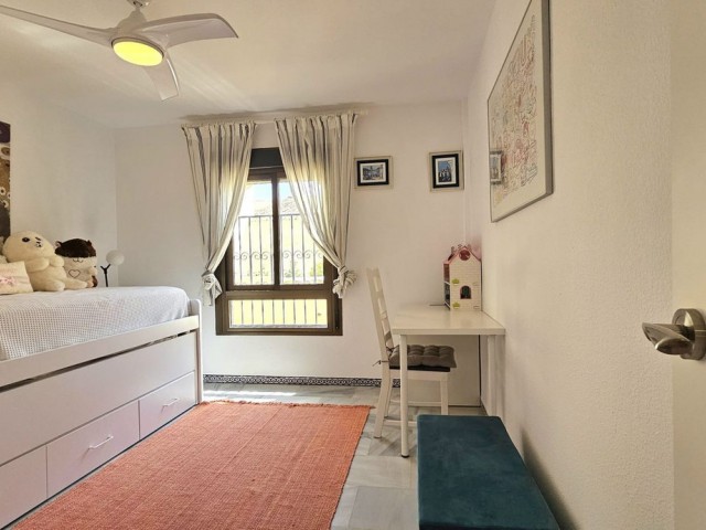 Apartamento con 2 Dormitorios  en La Cala de Mijas