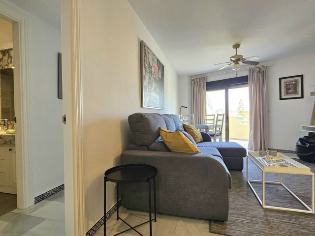 Apartamento con 2 Dormitorios  en La Cala de Mijas