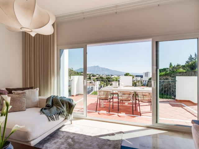 3 Bedrooms Apartment in Benahavís