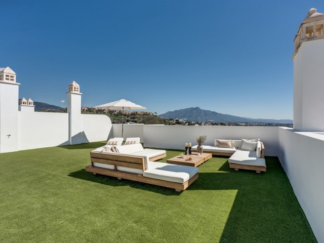 3 Bedrooms Apartment in Benahavís