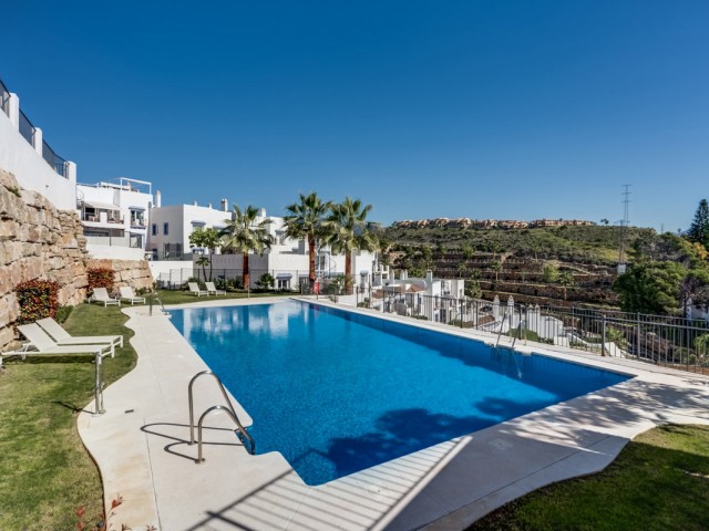 3 Bedrooms Apartment in Benahavís