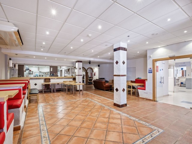 Commercial in Calahonda