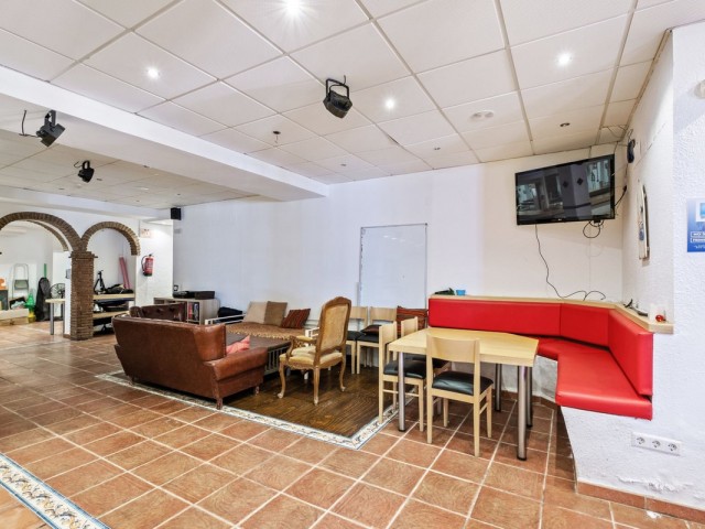 Commercial in Calahonda