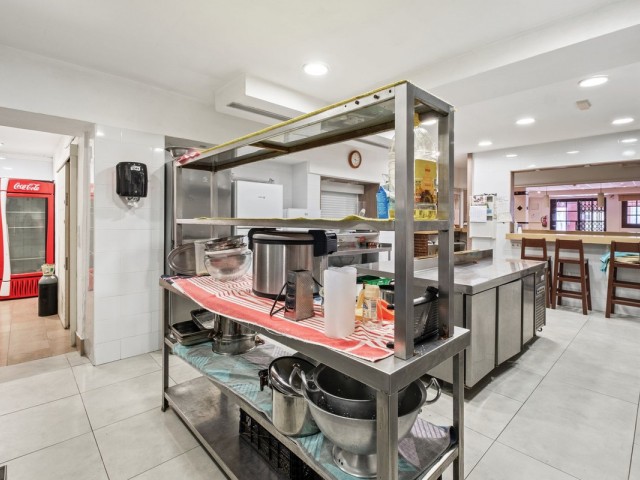 Commercial in Calahonda