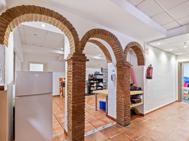 Commercial in Calahonda