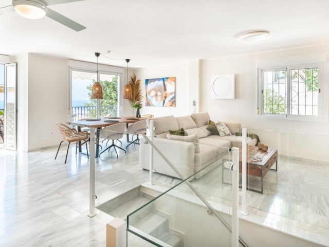 Apartamento con 3 Dormitorios  en Mijas