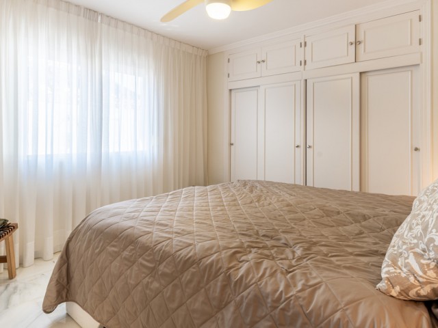 Apartamento con 3 Dormitorios  en Mijas