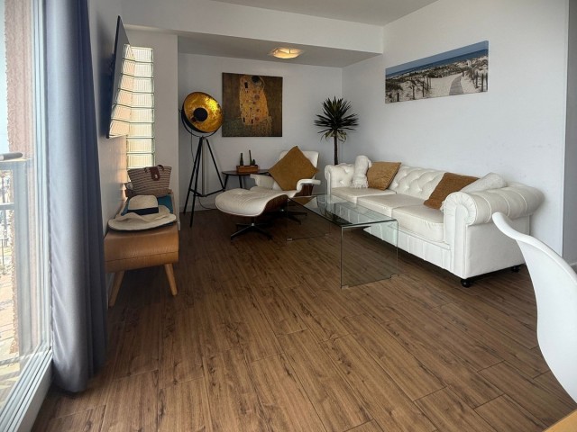 Apartamento con 2 Dormitorios  en Fuengirola