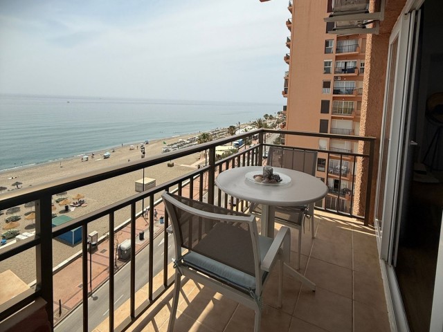 Apartamento con 2 Dormitorios  en Fuengirola