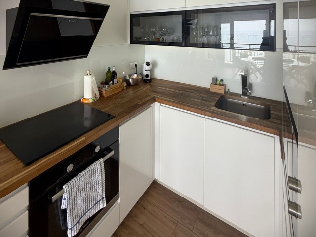 Apartamento con 2 Dormitorios  en Fuengirola