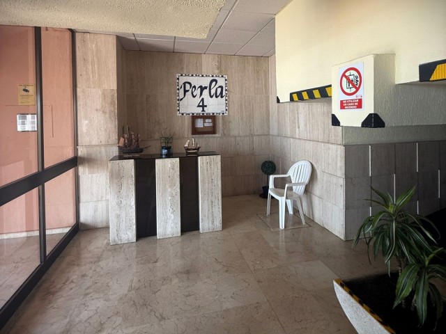 Apartamento con 2 Dormitorios  en Fuengirola