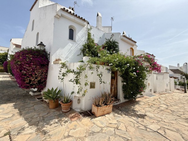 3 Schlafzimmer Reihenhaus in Nueva Andalucía
