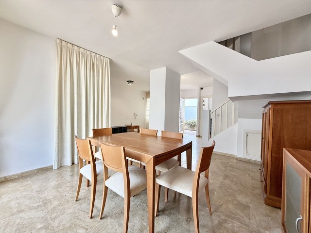 3 Schlafzimmer Reihenhaus in Nueva Andalucía