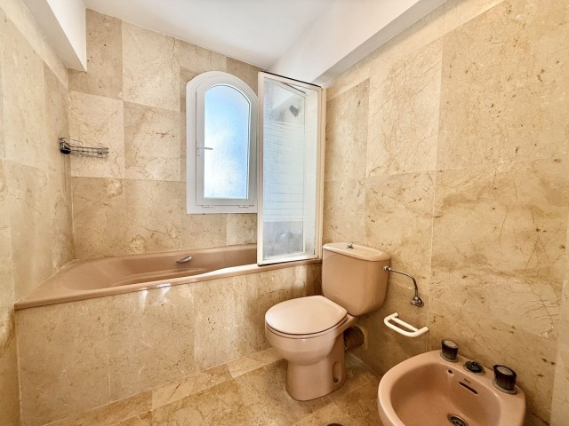 3 Schlafzimmer Reihenhaus in Nueva Andalucía