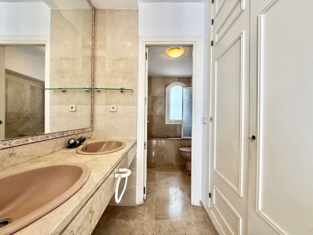 3 Schlafzimmer Reihenhaus in Nueva Andalucía