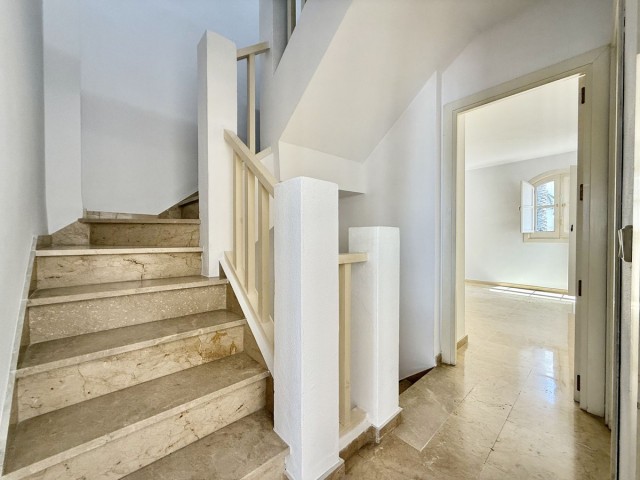 3 Bedrooms Townhouse in Nueva Andalucía