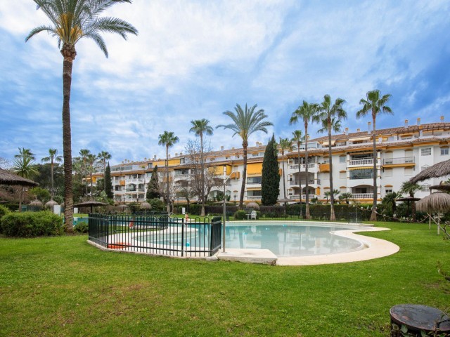 Kattohuoneisto, Puerto Banús, R5017843