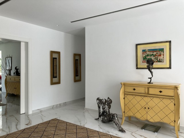 6 Slaapkamer Villa in Puerto Banús
