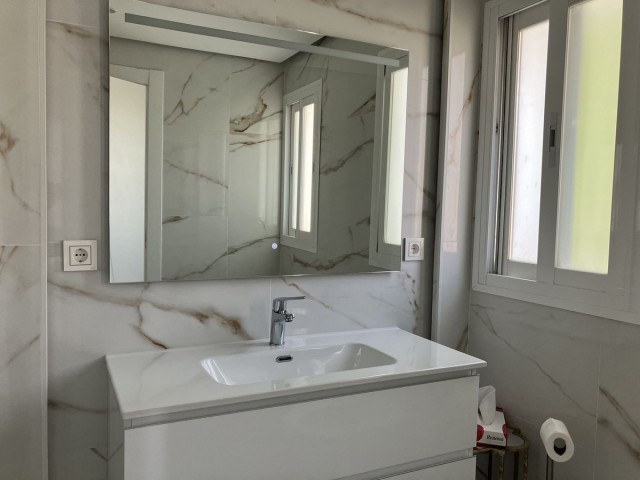 Villa avec 6 Chambres  à Puerto Banús