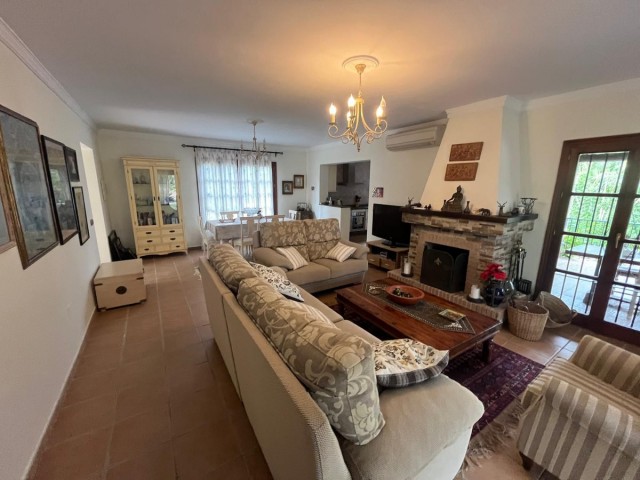 2 Sovrums Villa i Estepona